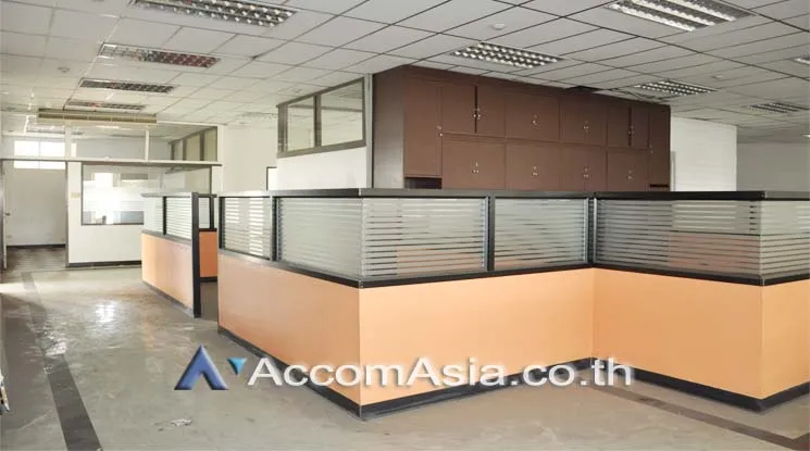 unit Office space For Rent in Silom, Bangkok  near MRT Lumphini (AA11161)